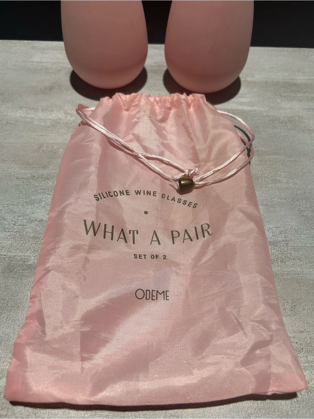 Odeme Pink Silicone Stemless Wine Glasses with Matching Pouch